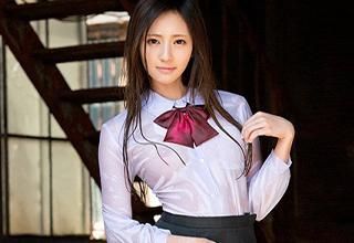 Nữ thần gợi cảm làm tan chảy mọi ánh nhìn quyến rũ